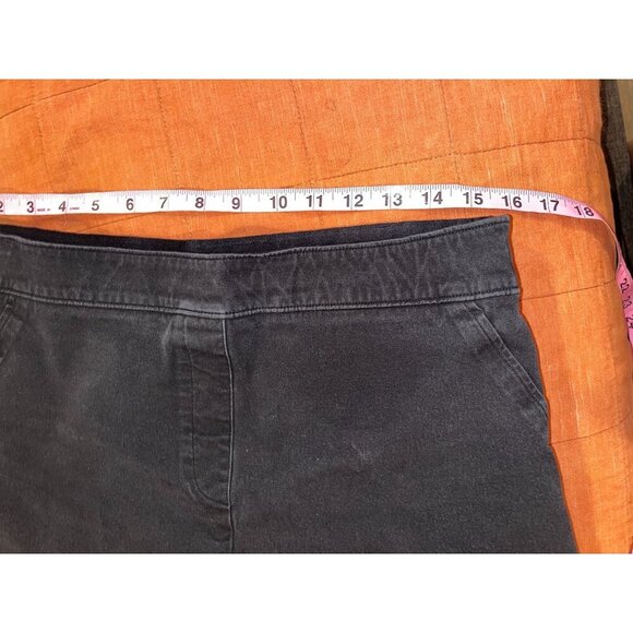 Spanx High Rise Twill Short - Washed Black - Womens size Large - Picture 6 of 10